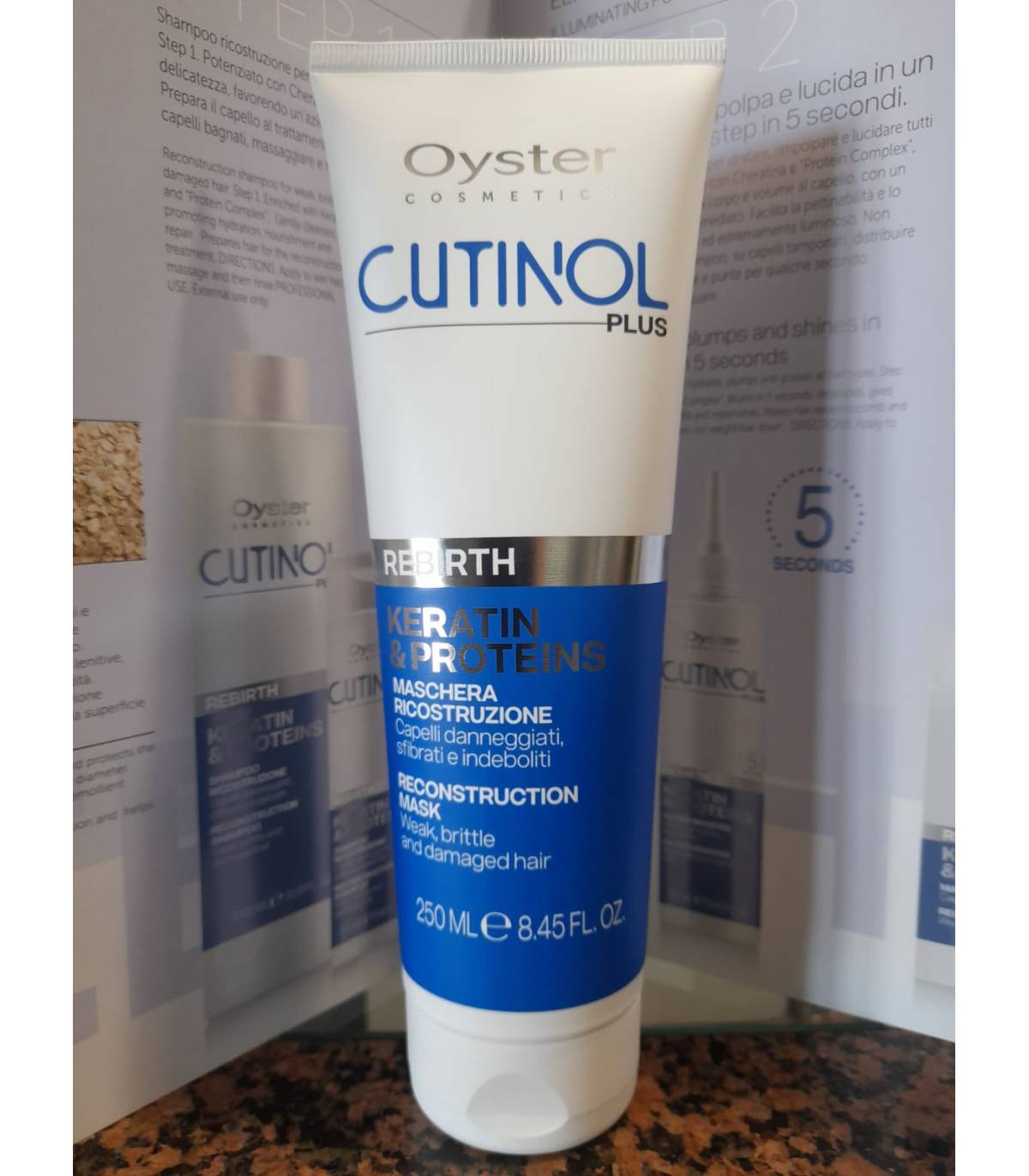 Masca de reconstructie pentru par fragil - OYSTER Cutinol Plus Rebirth Mask 250 ML